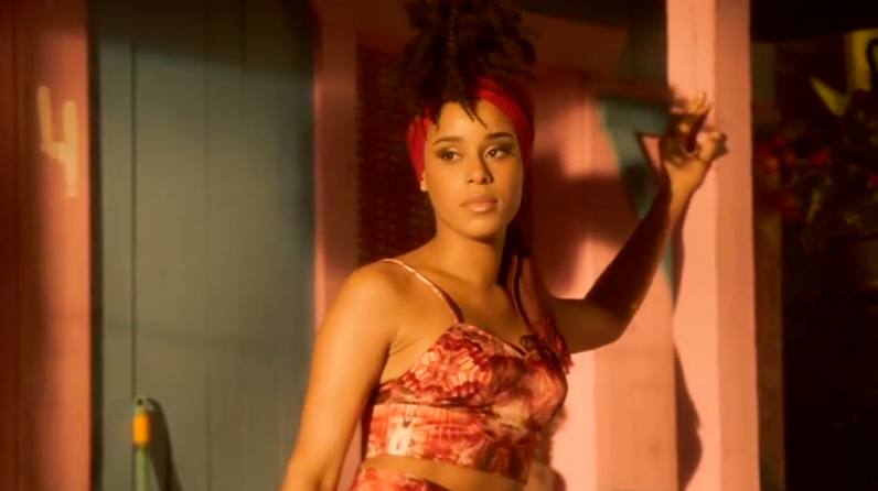 Fantine - Bachata Rosa - Music Video